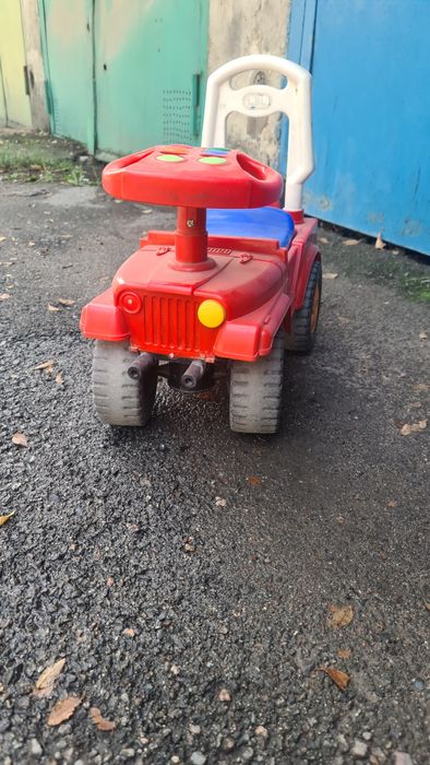 Машинка детская толокар Jeep