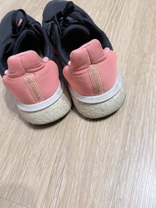 Кроссовки Adidas