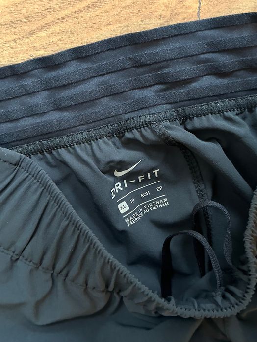 Дамска долница  Nike DRI-FIT