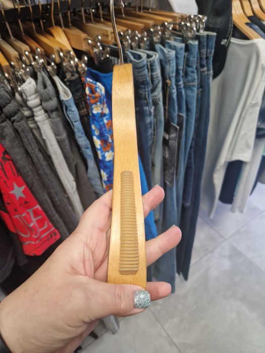 Мъжки торсове и  закачалки