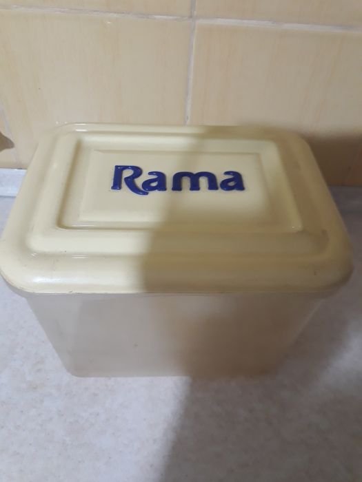 Продам контейнеры для кухни.