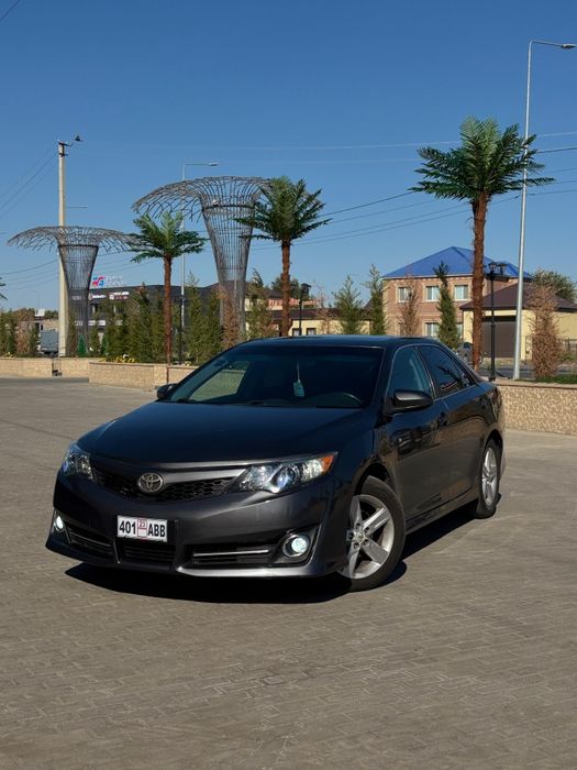 Срочно продаю машина Камри 50