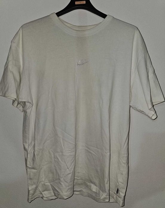 Tricou Nike Premium Essentials pentru Barbati