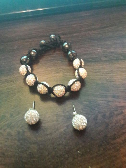 Обеци   и гривна