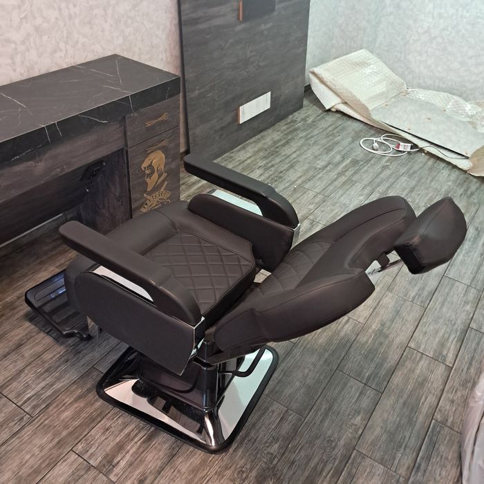 Професионални бръснарски столове с изключително качество