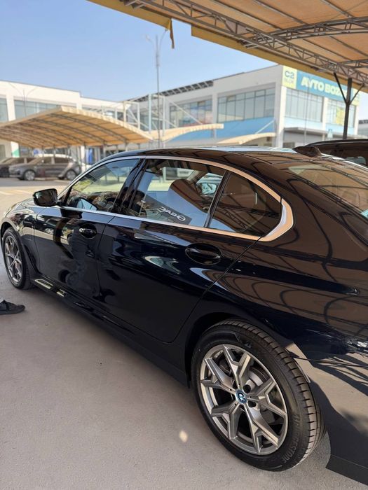 BMW i3 35 L electric