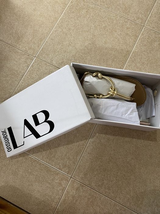 Кожени сандали