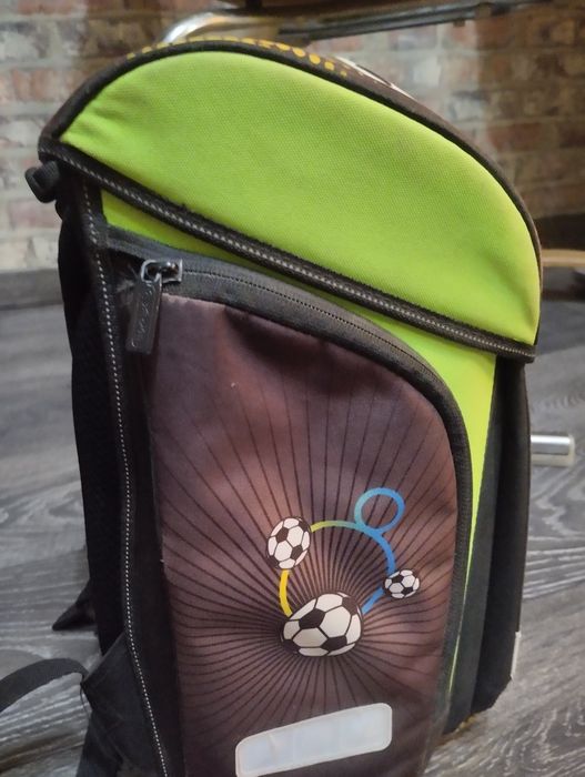 Училищна раница,като нова!!!