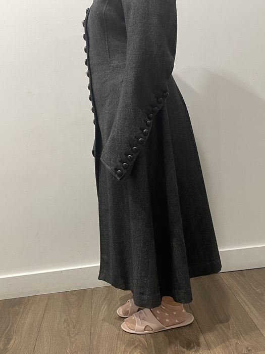 Плащ одежда эксклюзивный модель  60000 тенге