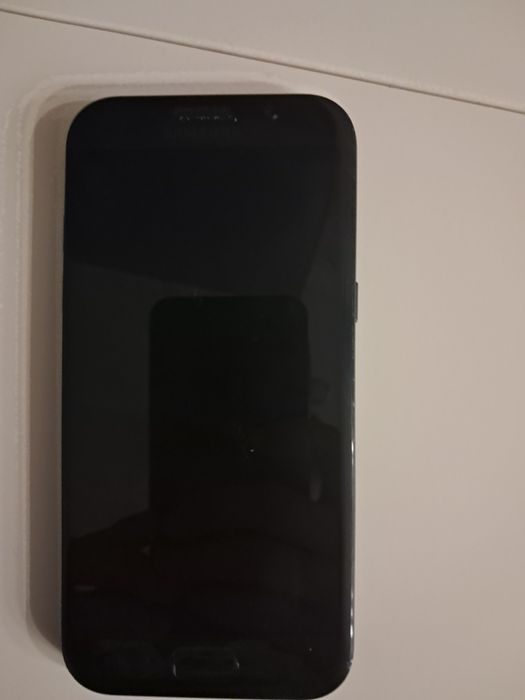 Продам телефон Samsung A5