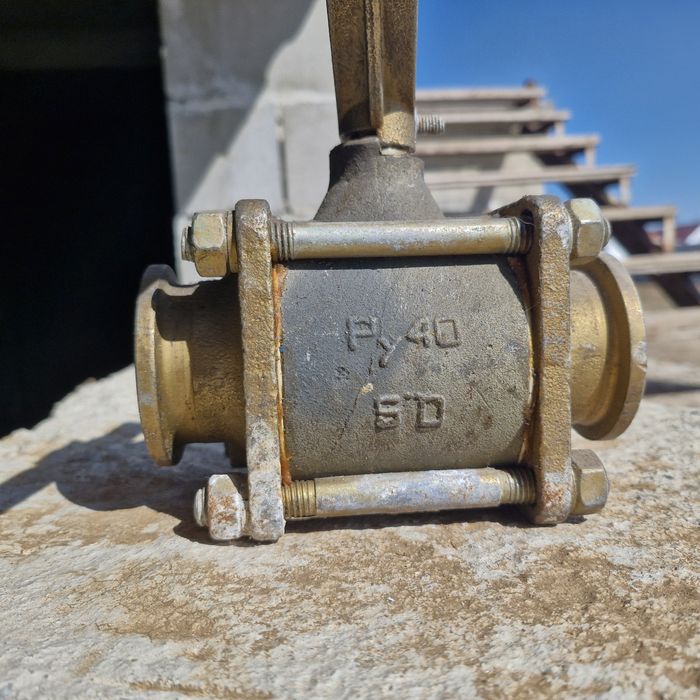 Продам мощный шаровый кран