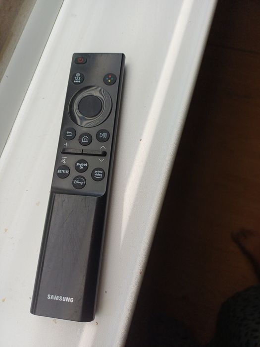 Samsung 50" UE50DU7102UXH – за части или ремонт