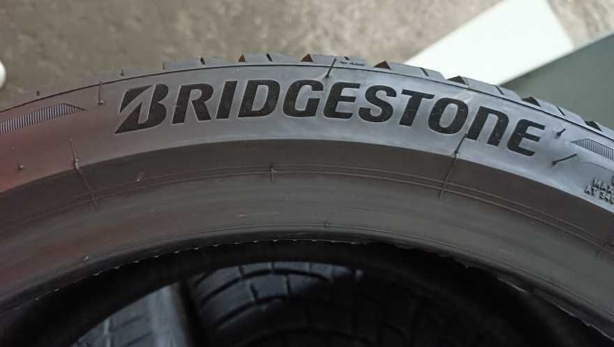 ANVELOPE 225/40/18 92V 225 40 18 BRIDGESTONE & YOKOHAMA CP N10894 Iarna