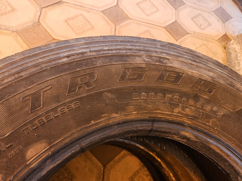 Продаётся резина на R 19.5
