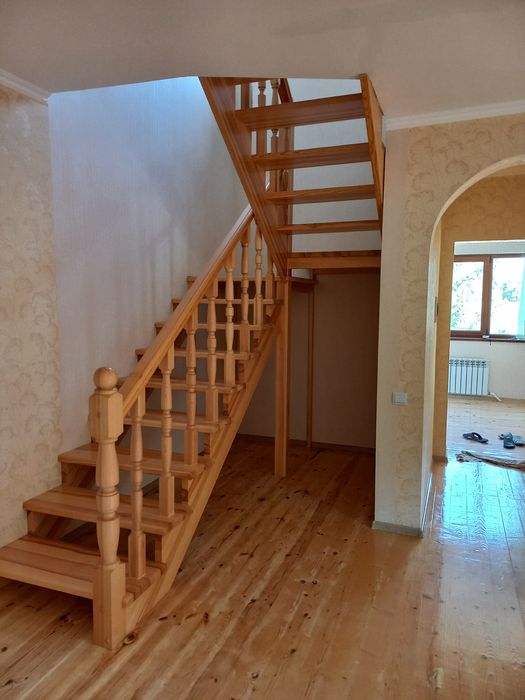 Поклейка обоев качественно