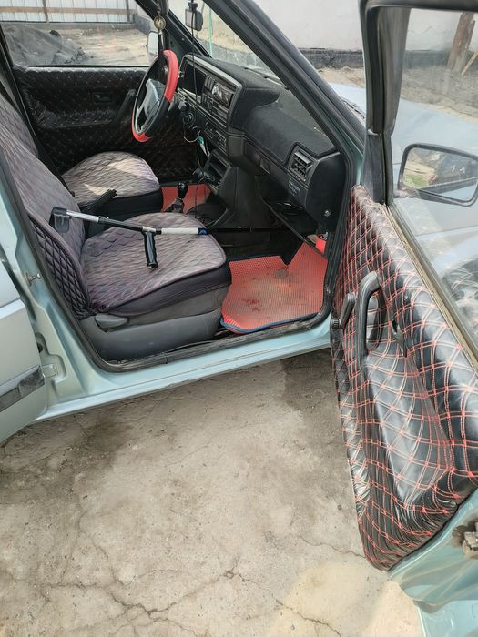 Продаю гольфа на ходу