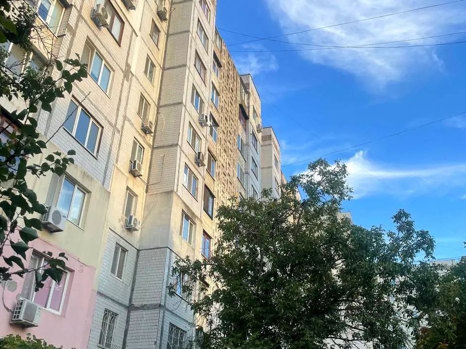 Сдаётся квартира около метро Буюк Ипак Йоли