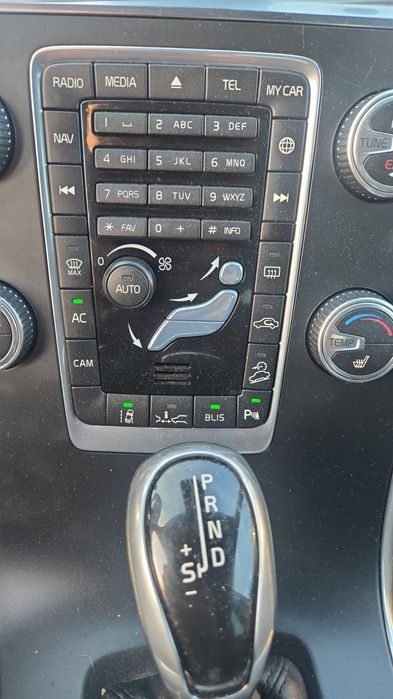 Volvo.  XC    60