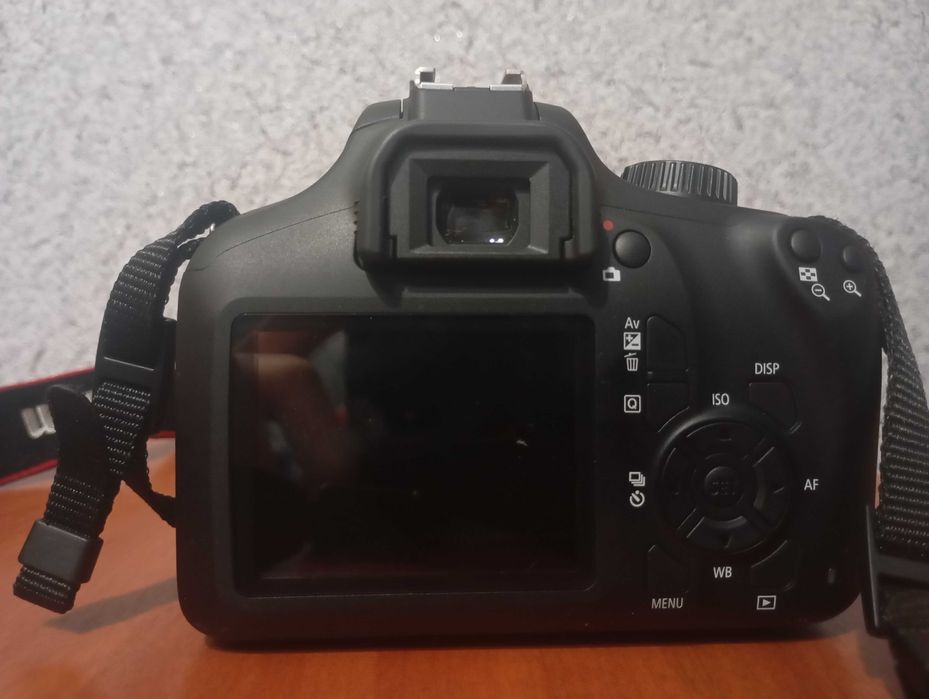 Фотоаппарат Canon EOS 4000D