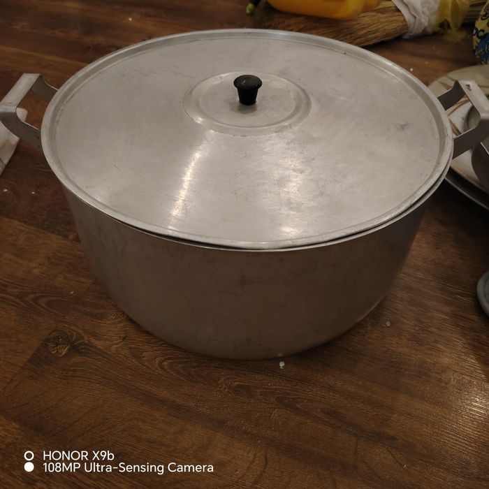 Продам кастрюлю алюминиевый