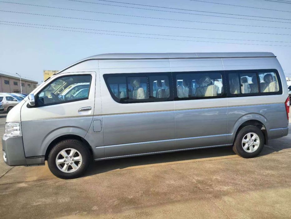Yangi Joylong A6 mikroavtobus sotiladi
