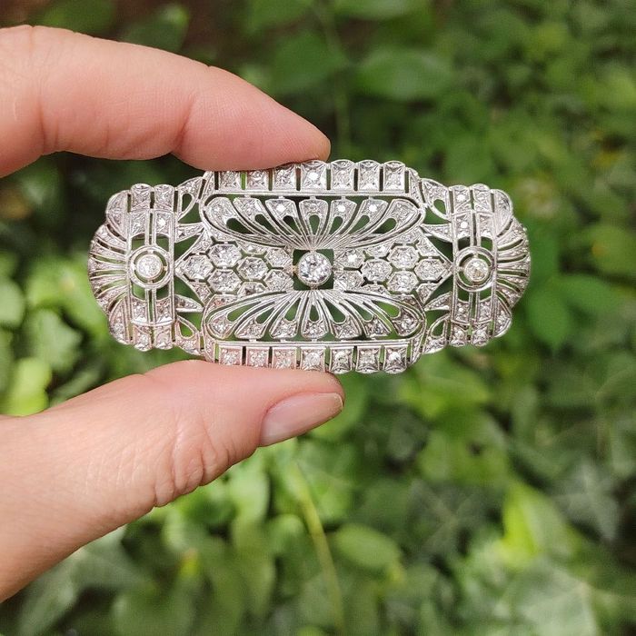 brosa mare Art Deco, platina, diamante 2.05ct, certificat