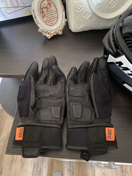 Cască Moto MT + mănuși + intercom