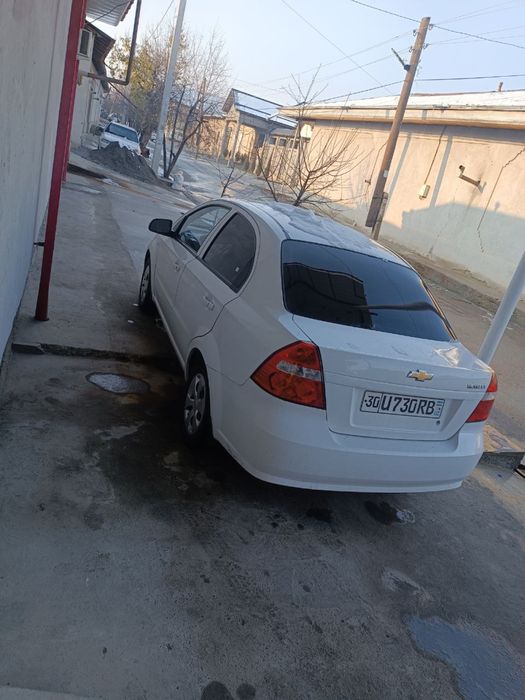 Nexia 3 srochno sotiladi