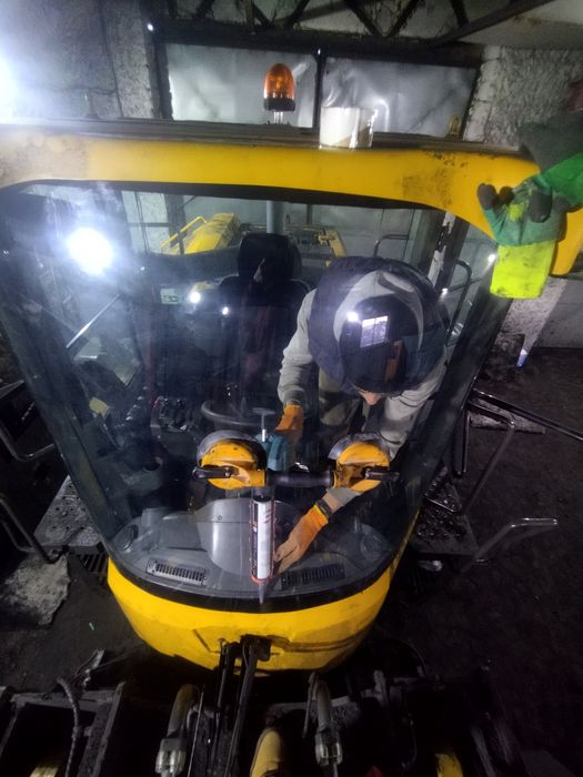 Стекла Спецтехника сельхозтехника