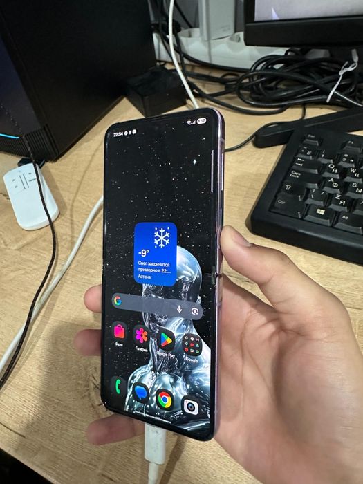 Продам samsung z flip 4 256гб