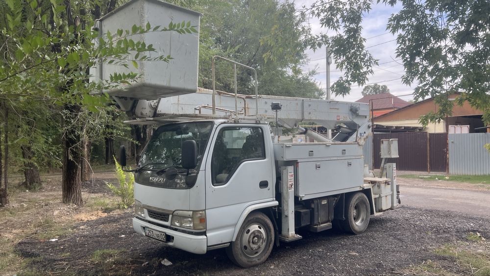 Автовышка ( АГП) ( кобра)