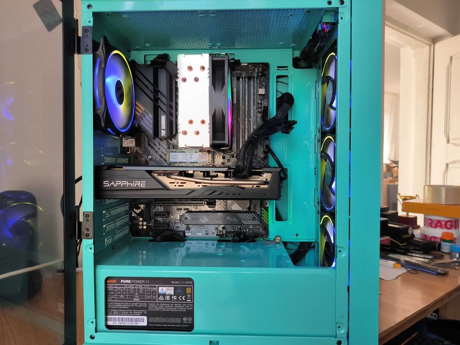 Unitate PC GAMING Ryzen 7 3800X 4.5Ghz/16GB DDR4/RX5700 8GB GDDR6/256 SSD NVMe/1TB HDD