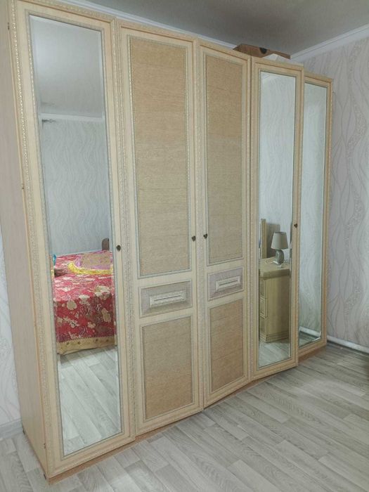 продам спальный гарнитур