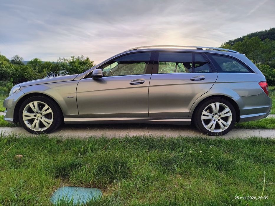 Mercedes-Benz C220 CDI Facelift w204 | Pachet AMG | Automat | Proprietar