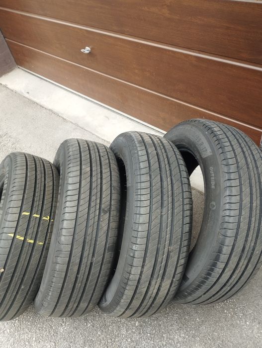 Michelin primacy 4  215/65 r17