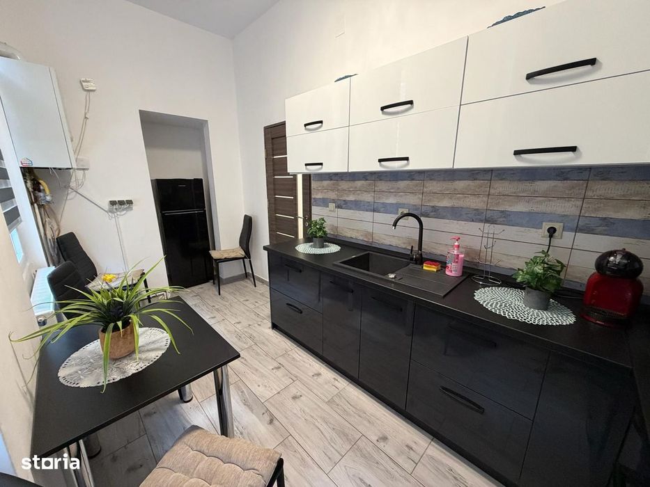 Apartament 2 camere -67mp utili etaj 1 zona ULTRACENTRALA-PIATA MARE — fotografia 1