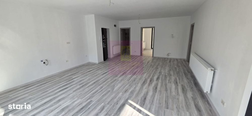 Apartament 3 camere de vânzare la Sinaia