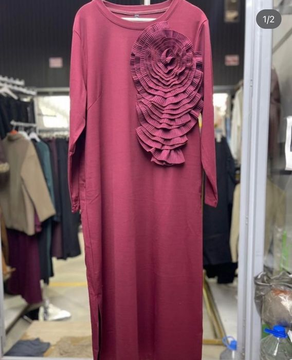 Женская одежда, платья