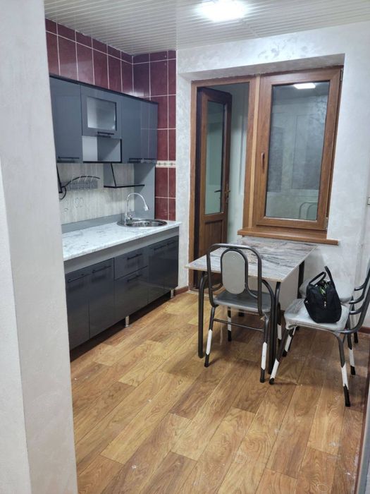 Срочно Продажа Максим горький 1х комнат