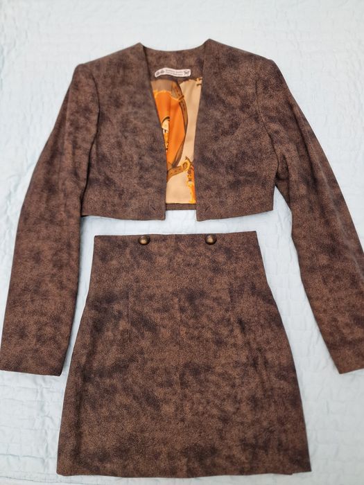 Костюм пиджак, юбка, блуза. Бренд Shabunin. XS-S