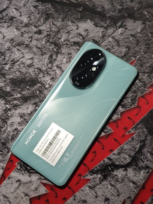 Honor 200 pro продам