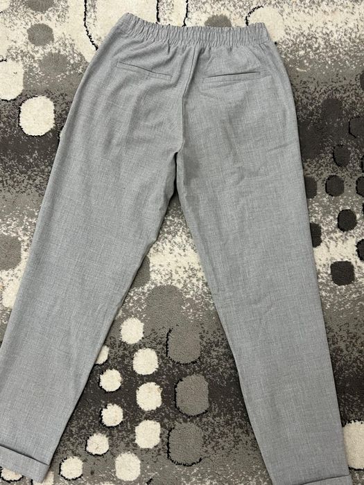 Продам новые брюки.