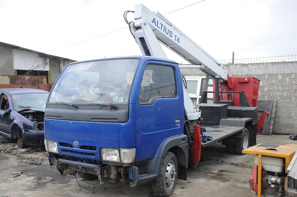 Autospeciala Nacela PRB Nissan Cabstar E 120.35 2003 3.0dCi 120 CP E3, brat Altius 14 cat. B, inmatriculat ofer fiscal