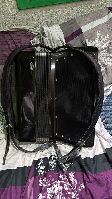 Acordeon Victoria 120 basi