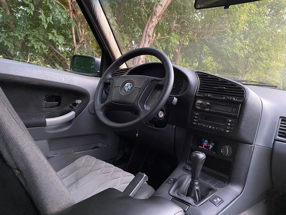 Продам бмв 3-й серии е36