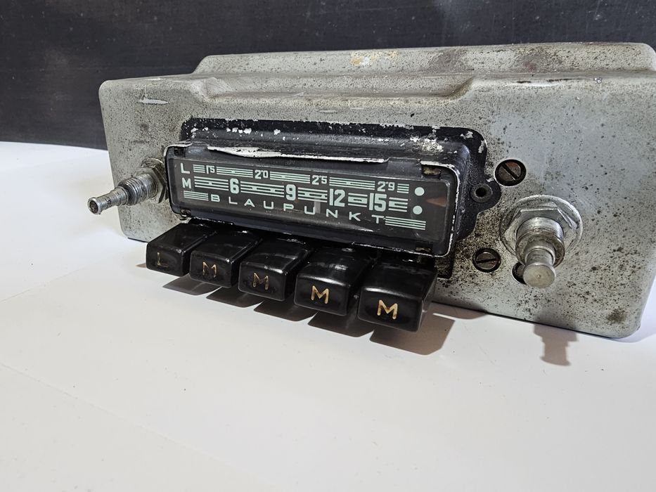 radio blaupunkt hamburg atr porsche mercedes-benz 

fabricatie 1963

n