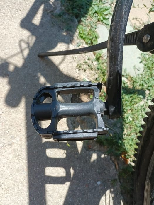Bicicletă cu suspensii DHS