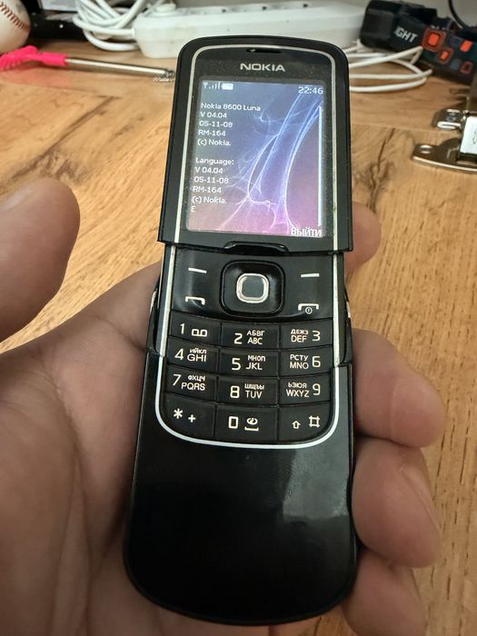 Продам Nokia 8600 luna