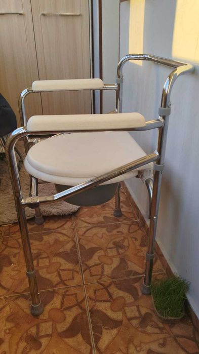 Продам кресло туалет, стул санитарный