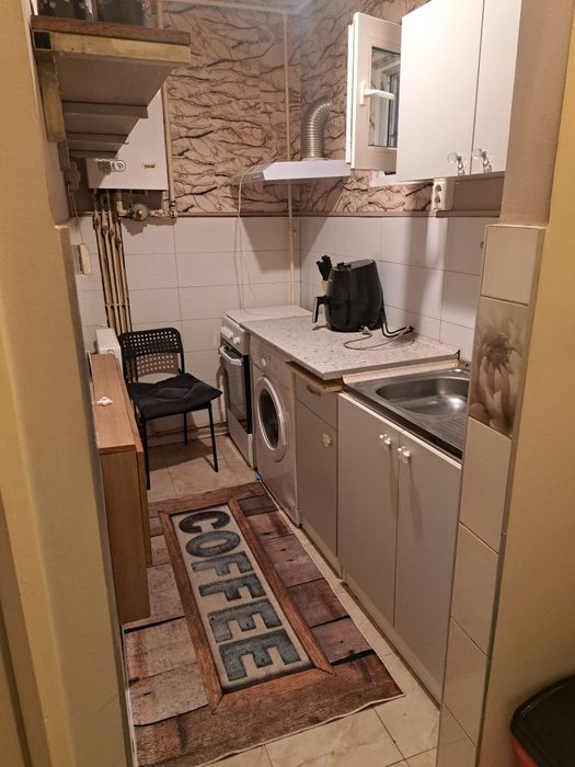 Inchiriez garsoniera pe bdul mihai viteazu